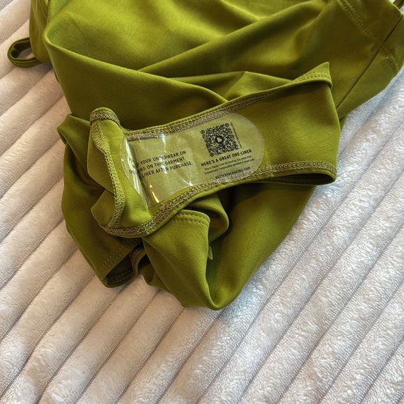 Savannah Morrow Cecilia One Piece Swimsuit in Moss - Picture 4 of 8